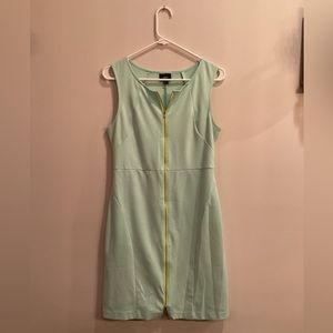 Light green shift dress. Size medium.